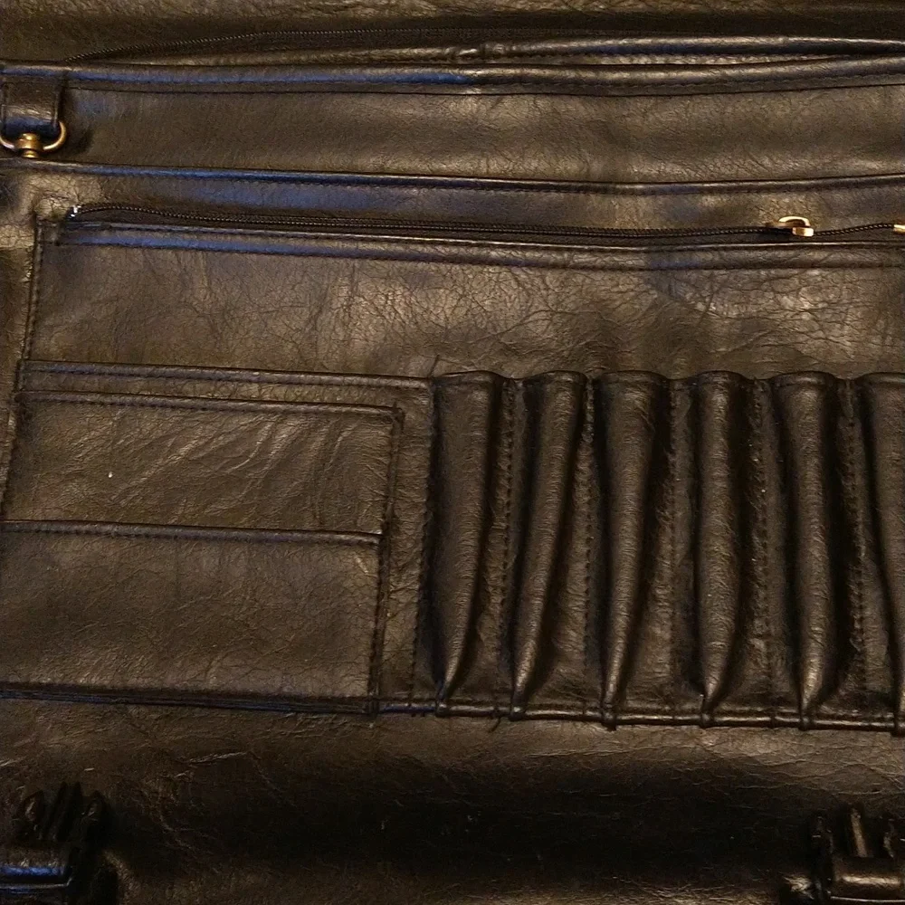 VGUC. Vintage Anheuser-Busch expandable laptop briefcase.